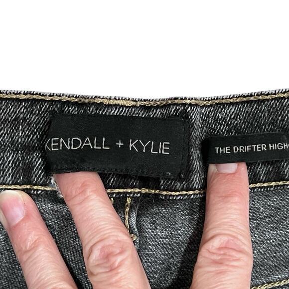 Kendall + Kylie‎ Black Denim Cutoff Shorts "The Drifter" Highrise 28 - Picture 3 of 5